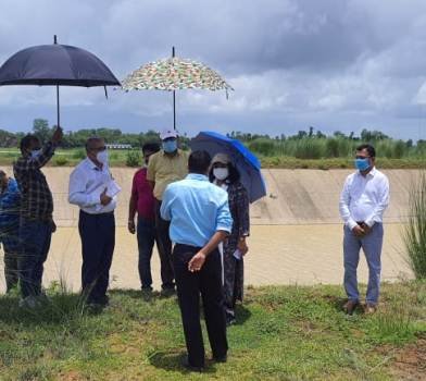 ଜିଲ୍ଲାପାଳ ଓ ଅତିରିକ୍ତ ଶାସନ ସଚିବଙ୍କ ବୈତରଣୀ କେନାଲ ପରିଦର୍ଶନ 