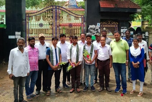 ବ୍ଲକ ଉପାଧ୍ୟକ୍ଷଙ୍କ ଦ୍ଵାରା ମାଟ୍ରିକ ବିଦ୍ୟାର୍ଥୀ ସମ୍ବର୍ଦ୍ଧିତ