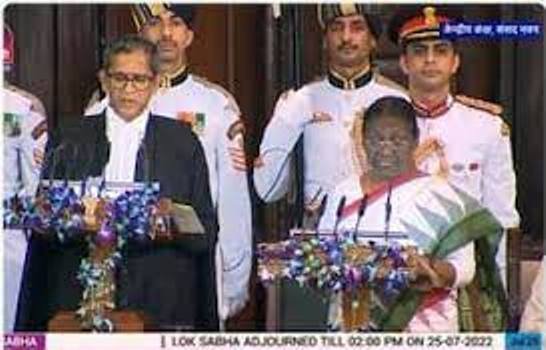 ରାଷ୍ଟ୍ରପତି ଭାବେ ଶପଥ ନେଲେ ଦ୍ରୌପଦୀ ମୁର୍ମୁ