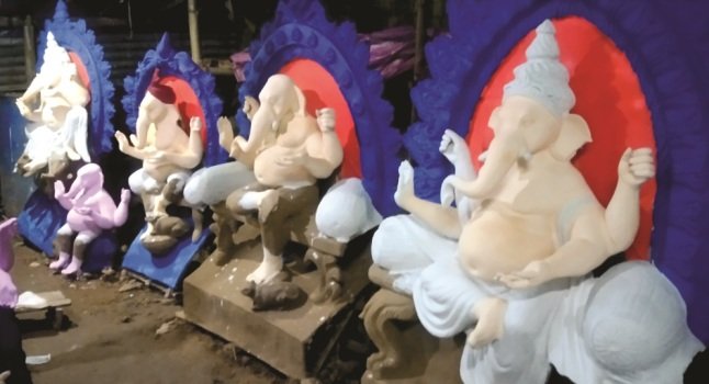 ପ୍ରଭୁଙ୍କ ମୃଣ୍ମୟ ମୂର୍ତ୍ତିରେ ଶିଳ୍ପୀଙ୍କ ଶେଷସ୍ପର୍ଶ