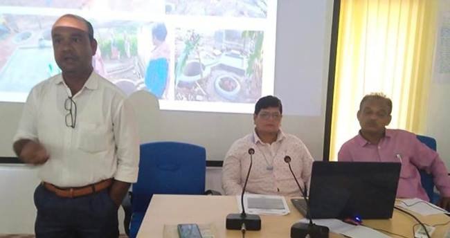 ସମିତିସଭ୍ୟ ଓ ସଭ୍ୟାଙ୍କୁ ଜିଲ୍ଲା ସମ୍ବଳ କେନ୍ଦ୍ର ଠାରେ ତିନି ଦିବସୀୟ ତାଲିମ ପ୍ରଦାନ କାର୍ଯ୍ୟକ୍ରମ ଅନୁଷ୍ଠିତ