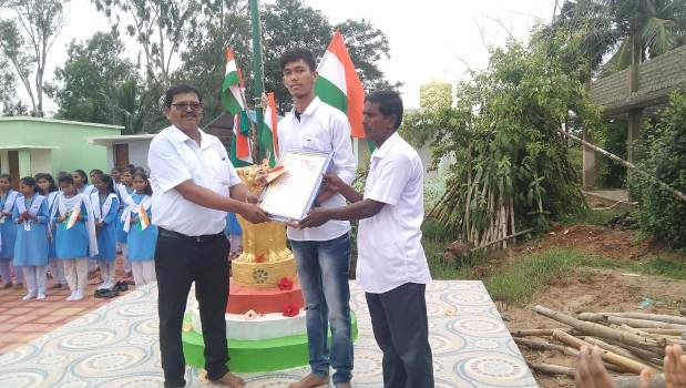 କୃତ୍ତି ଛାତ୍ରଙ୍କୁ ବାବାଜି ଚରଣ ଜେନା ସ୍ମୃତି ସମ୍ମାନ ପ୍ରଦାନ