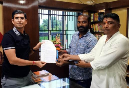 ଏସପିଙ୍କୁ ଭେଟିଲେ ରାଧେଶ୍ୟାମ ଫାଉଣ୍ଡେସନ ଏଣ୍ଡ ଚାରିଟେବୁଲ ଟ୍ରଷ୍ଟ ର କର୍ମକର୍ତା