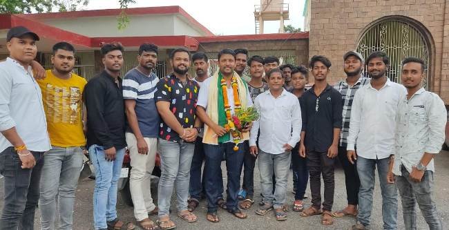 ଛାତ୍ର ବିଜେଡି ଜିଲ୍ଲା ସଭାପତିଙ୍କୁ ସମ୍ବର୍ଦ୍ଧନା