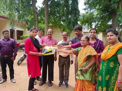 କ୍ଷେତ୍ରମୋହନ ବିଜ୍ଞାନ ମହାବିଦ୍ୟାଳୟରେ କୃତୀ ଛାତ୍ରୀ ଙ୍କୁ ସମ୍ବର୍ଦ୍ଧନା