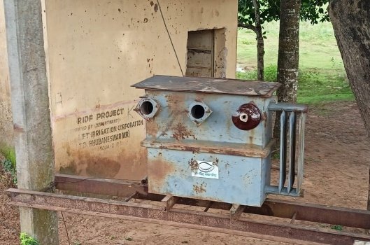 ଭଣ୍ଡାରିପୋଖରୀରେ ସ୍ଥାଣୁ ପାଲଟିଛି ଉଠା ଜଳସେଚନ ବିଭାଗ