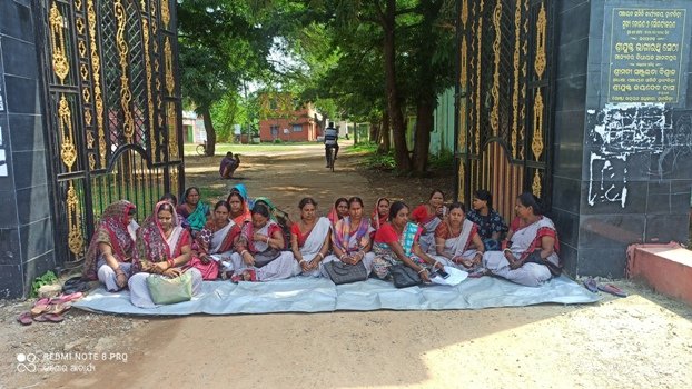 କୋଭିଡ ସମୟରେ ଖାଇବାକୁ ଦେଇ ପାଉଣା ପାଉନାହାନ୍ତି ସ୍ୱୟଂ ସହାୟକ ଗୋଷ୍ଠୀ