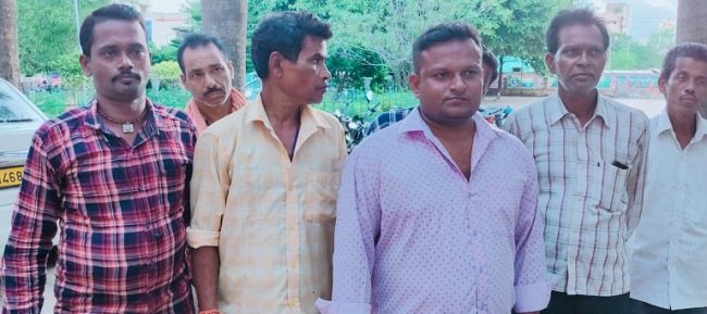 ଜାତୀୟ ରାଜପଥ କଡରୁ ଉଠାଦୋକାନୀଙ୍କୁ ଉଚ୍ଛେଦ କରାନଯିବାକୁ ଦାବି