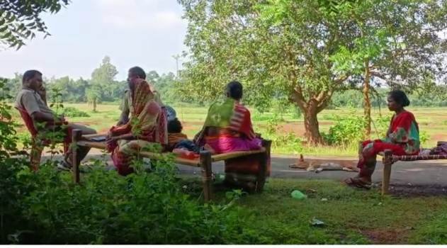 ଗଡଚଣ୍ଡୀ ରାସ୍ତା କଡ ଏକ ଘରୁ ମହିଳାଙ୍କ ଝୁଲନ୍ତା ମୃତଦେହ ଉଦ୍ଧାର