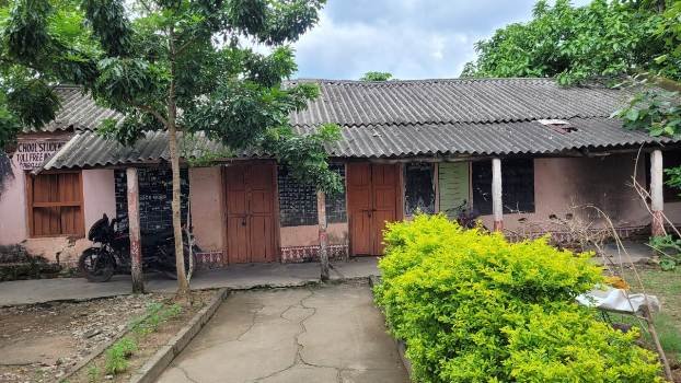 ଗୋଟିଏ ଶ୍ରେଣୀଗୃହ ଓ ଜଣେ ଶିକ୍ଷକରେ ଚାଲିଛି ରାମକୃଷ୍ଣପୁର ପ୍ରାଥମିକ ବିଦ୍ୟାଳୟ