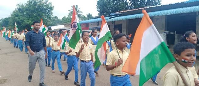 ଆଜାଦିକା ଅମୃତ ମୋହତ୍ସବ ପାଳନ କରିଛନ୍ତି ଛାତ୍ର ଛାତ୍ରୀ