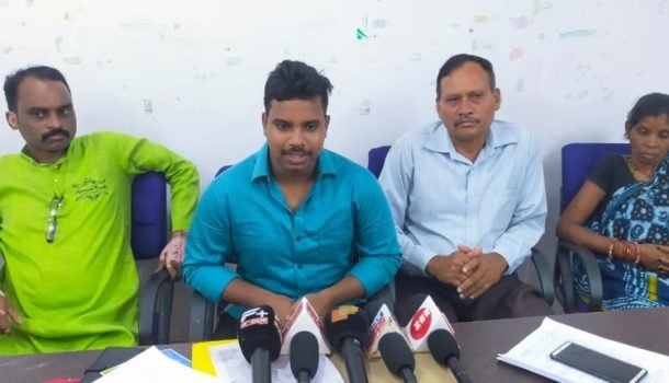 କୋର୍ଟରୁ ଜାମିନରେ ଆସିବା ପରେ ଅଭିଯୁକ୍ତ ନିଜକୁ ନିର୍ଦୋଶ ବୋଲି କହିଲେ
