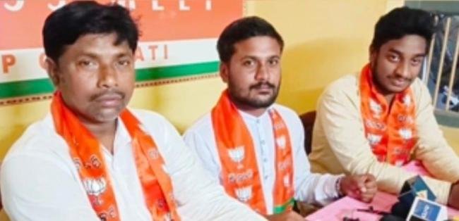 ଗଜପତି ଜିଲ୍ଲା ବିଜେପି କାର୍ଯ୍ୟାଳୟଠାରେ ଯୁବମୋର୍ଚ୍ଚାର ସାମ୍ବାଦିକ ସମ୍ମିଳନୀ