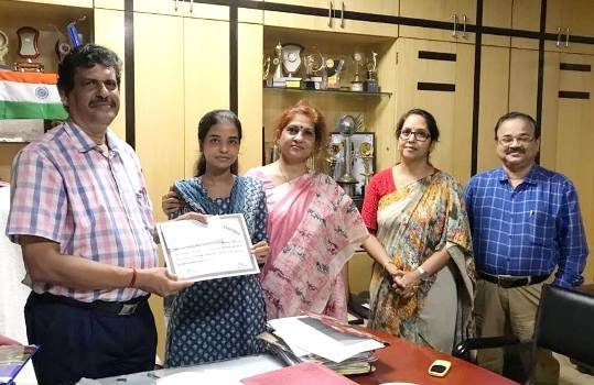 ବିଜେବି କଲେଜରେ ବୈଭବୀ ଦାଶଙ୍କୁ ଉଦୟନାଥ ସ୍ମାରକୀ ସମ୍ମାନ