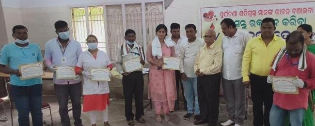 ଦୁର୍ଘଟଣା ପିଡ଼ିତଙ୍କ ପାଇଁ ରକ୍ତଦାନ, ରକ୍ତଦାନ ସେବା ସମ୍ମାନ ପ୍ରଦାନ