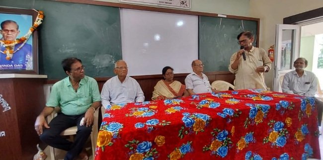 ପୂର୍ବତନ ପ୍ରଧାନ ଶିକ୍ଷକଙ୍କ ତୈଳ ଚିତ୍ର ଅନାବରଣ ଉତ୍ସବ