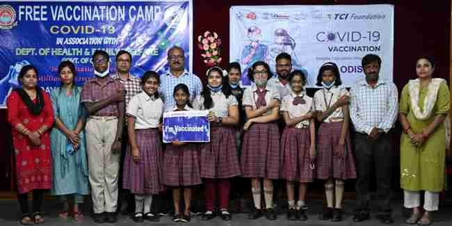 ତ୍ରିସ୍ତରୀୟ କୋଭିଡ ଟୀକାକରଣ କାର୍ଯ୍ୟକ୍ରମ ସମାହିତ