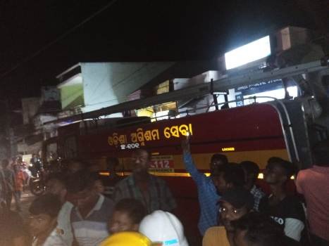 ଦୀପରୁ ନିଆଁ ଲାଗି ଅଗ୍ନିକାଣ୍ଡ