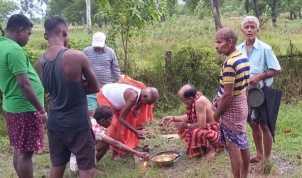 ଲକ୍ଷ୍ମୀ ପୂଜା ପାଇଁ ଭୂମି ପୂଜନ