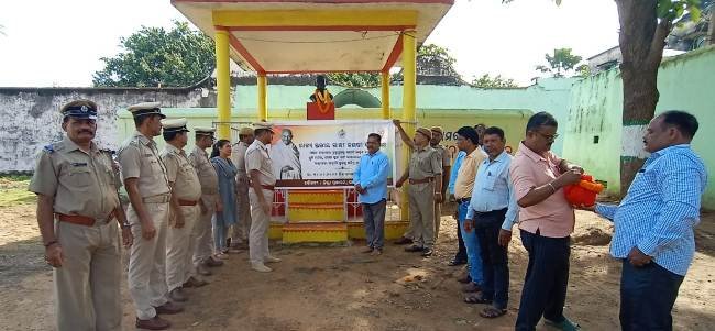 ଗାନ୍ଧୀ ଜୟନ୍ତୀ ପାଳନ ଉପଲକ୍ଷେ ମାଟି ଓ ପାଣି ସଂଗ୍ରହ