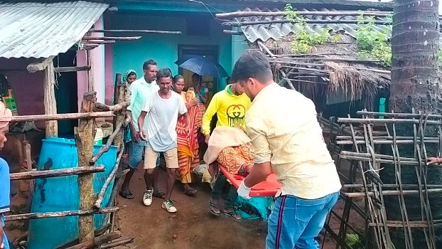 ଲଗାଣ ବର୍ଷାରେ କାନ୍ଥ ପଡି ମାଆ ଓ ୪ ମାସର ଶିଶୁ ଗୁରୁତର, ଅଳ୍ପକେ ମୃତ୍ୟୁମୁଖରୁ ବଞ୍ଚିଲେ