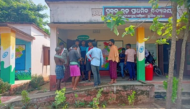 ଖବର ସଂଗ୍ରହ ବେଳେ ସମାଜ ପ୍ରତିନିଧି ଙ୍କୁ ଧମକ