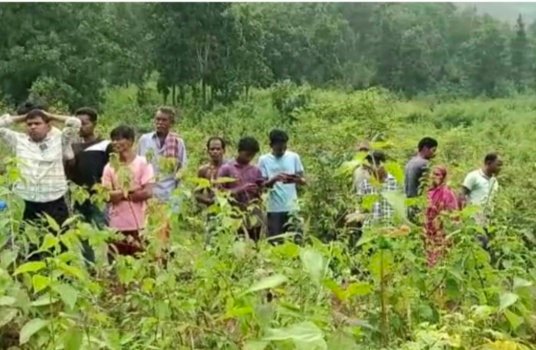 ଝୁଲନ୍ତା ଅବସ୍ଥା ରେ ସ୍ଵାମୀ ସ୍ତ୍ରୀ ଙ୍କ ମୃତ ଦେହ ଉଦ୍ଧାର