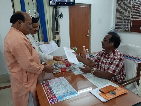 ଜମିଜମା ରେକର୍ଡ କଟକରୁ କେନ୍ଦ୍ରାପଡାକୁ ସ୍ଥାନାନ୍ତରଣ ପାଇଁ ପ୍ରଶାସନକୁ ଦାବିପତ୍ର
