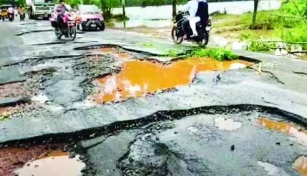 ବନ୍ୟା ଯୋଗୁଁ ୫୨ଟି ରାସ୍ତା କ୍ଷତିଗ୍ରସ୍ତ: ତୁରନ୍ତ ମରାମତି ଦାବି