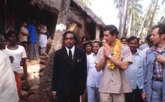 ପ୍ରିନ୍ସ ଚାଲସ ଙ୍କ ଦୀର୍ଘାୟୁ କାମନା କରି ଦୀପ ଜାଳିଲେ ଗ୍ରାମବାସୀ