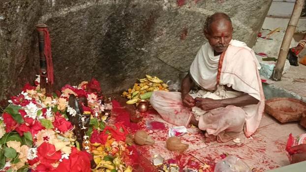 ଶ୍ରୀ ଶ୍ରୀ ବାବା ପାଖଣାପାଟ ପ୍ରସିଦ୍ଧ ଯାନ୍ତାଳ ମେଳାରେ ହଜାର ଶ୍ରଦ୍ଧାଳୁଙ୍କ ସମାଗମ