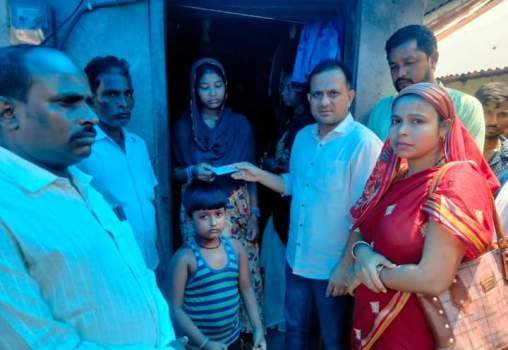 ଦୁର୍ଘଟଣାରେ ମୃତ ପରିବାରକୁ ବିକ୍ରମ ପଣ୍ଡାଙ୍କ ସହାୟତା