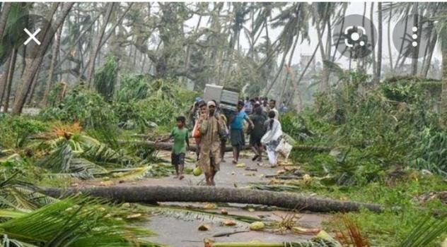 ତିତିଲି ମହାବାତ୍ୟା କୁ ଚାରିବର୍ଷ ବିତିଛି ହେଲେ ଆଜିବି ମନରୁ ଜାଇନି ଲୋକଙ୍କ ମନରୁ ବାତ୍ୟାର ହୃଦୟ ବିଦାରକ ଦୃଶ୍ୟ
