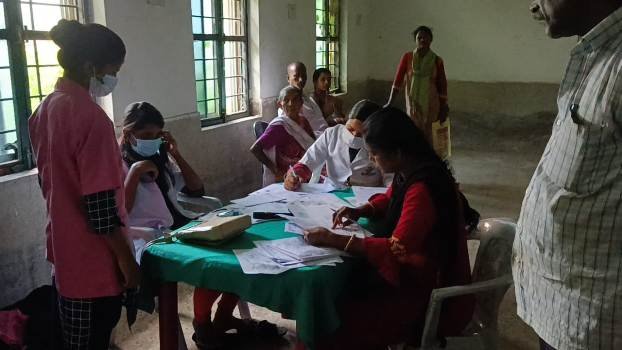 କରଂଜିଆ ଆନୁକୁଲ୍ୟରେ ରାଇରଙ୍ଗପୁରରେ ମାଗଣା ମୋତିଆବିନ୍ଦୁ ଚିହ୍ନଟ ଶିବିର