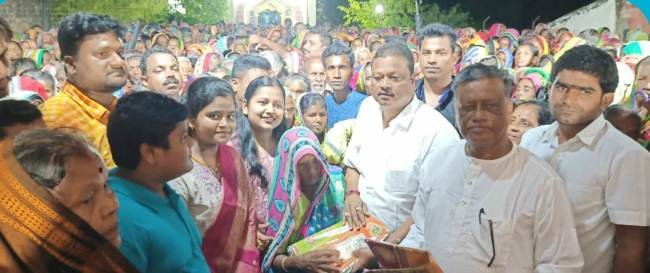 ଅସହାୟଙ୍କ ଆଶାବାଡି ଶ୍ରମ ମନ୍ତ୍ରୀ ଶ୍ରୀକାନ୍ତ ସାହୁ