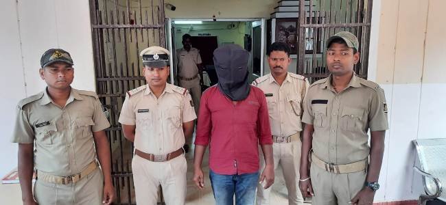 ମାଲିକ ର ବିଶ୍ୱାସ ରେ ବିଷ.....