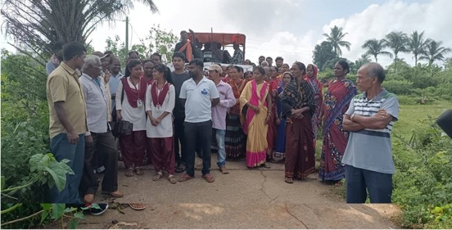ମୌଳିକ ସୁବିଧାରୁ ବଞ୍ଚିତ ଡୁଗୁଡ଼ିପାରି ଗ୍ରାମବାସୀଙ୍କ ପଞ୍ଚାୟତ କାର୍ଯ୍ୟାଳୟ ଘେରାଉ