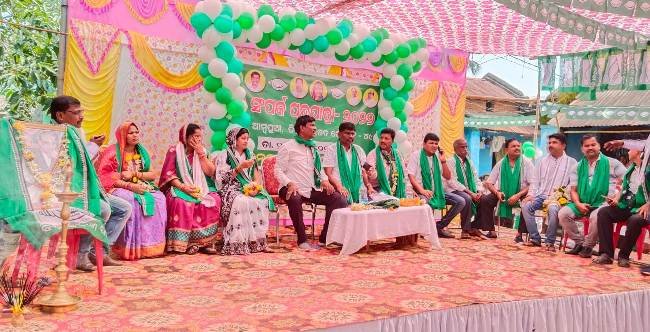 ମଙ୍ଗଳପୁର ଏବଂ ଆମ୍ବପୁଆ ପଂଚାୟତରେ ବିଜେଡ଼ିର ଜନ ସମ୍ପର୍କ ପଦଯାତ୍ରା