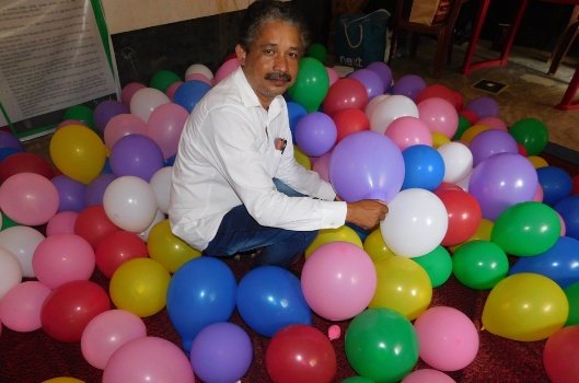 ସବୁଜ ଦୀପାବଳୀ ବାଣ ନୁହେଁ, ବେଲୁନ୍ ଫୁଟାନ୍ତୁ