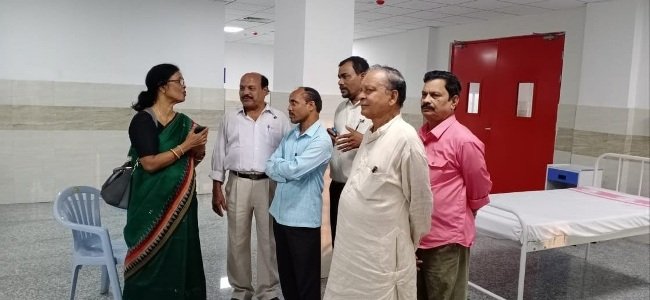 କେନ୍ଦ୍ରାପଡା ମେଡିକାଲ କଲେଜ ପ୍ରତିଷ୍ଠା ମିଳିତ କ୍ରୀୟାନୁଷ୍ଠାନ କମିଟି ପକ୍ଷରୁ ନୂତନ ଜିଲ୍ଲା ମୁଖ୍ୟ ଚିକିତ୍ସାଳୟ ପରିଦର୍ଶନ ଓ ଆଲୋଚନା