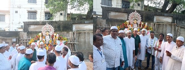 କେନ୍ଦ୍ରାପଡାର ମୁସଲମାନ ଭାଇମାନଙ୍କ ପକ୍ଷରୁ ଗଜଲକ୍ଷ୍ମୀ ମେଢର କର୍ମକର୍ତ୍ତାଙ୍କୁ ସମ୍ବର୍ଦ୍ଧନା