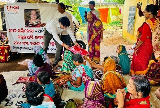 “ଉଡ୍ର” ତରଫରୁ ସହରାଂଚଳ ବାସଶୂନ୍ୟ ଆଶ୍ରୟସ୍ଥଳୀରେ ନୂତନ ବସ୍ତ୍ରବଂଟନ