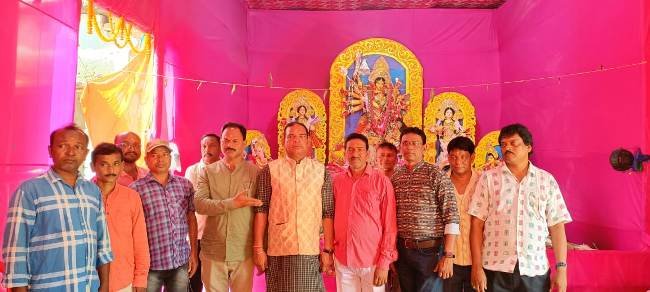 ତିରିଂରେ ହିନ୍ଦୁ -ମୁସଲମାନ ମିଶି ଦୁର୍ଗାପୂଜା