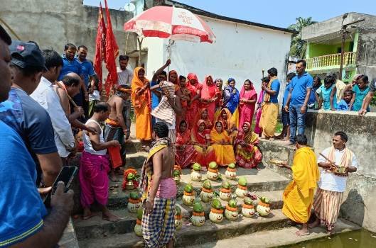 ଗୋବରାରେ ମାଆ ଶ୍ୟାମାକାଳୀଙ୍କ ପୂଜା ପାଇଁ କଳସ ଯାତ୍ରା