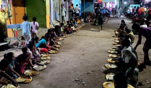 ଗଜଲକ୍ଷ୍ମୀ ପୂଜା ଉପଲକ୍ଷେ ଭଜନ ସନ୍ଧ୍ୟା ଓ ପ୍ରସାଦ ସେବନ