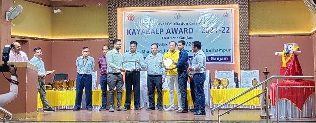 ସୋରଡା ବ୍ଲକ ର ସ୍ୱାସ୍ଥ୍ୟ ବିଭାଗର ୯ ଜଣ କୟାକଳ୍ପ ପୁରସ୍କାର ପାଇଲେ