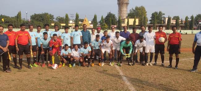 ପଦ୍ମଚରଣ ସାମନ୍ତ ସିଂହାର ସର୍ବଭାରତୀୟ ଫୁଟବଲ