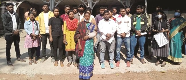 ଆଦିବାସୀ ଶିକ୍ଷୟିତ୍ରୀଙ୍କୁ ସିଆରସିସିଙ୍କ ଆକ୍ରମଣର ପ୍ରତିବାଦ ଦୃଢ଼ କାର୍ଯ୍ୟାନୁଷ୍ଠା ଦାବି କଲା ଜିଲା ଆଦିବାସୀ ଛାତ୍ର ସଂଘ