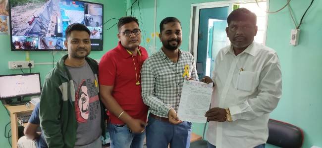 ମୁଖ୍ୟମନ୍ତ୍ରୀ ଙ୍କ ଉଦ୍ୟେଶରେ ବିଧାୟକଙ୍କୁ ଦାବିପତ୍ର ପ୍ରଦାନ