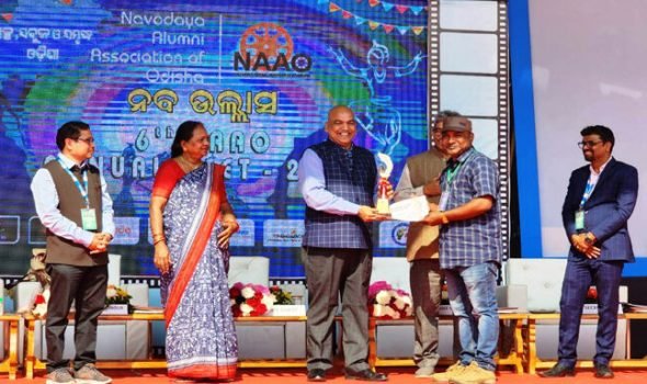 ବିଭିନ୍ନ କ୍ଷେତ୍ରରେ ଉଲ୍ଲେଖନୀୟ ଅବଦାନ ପାଇଁ କନ୍ଧମାଳର ୪ ଜଣ ପୁରସ୍କୃତ